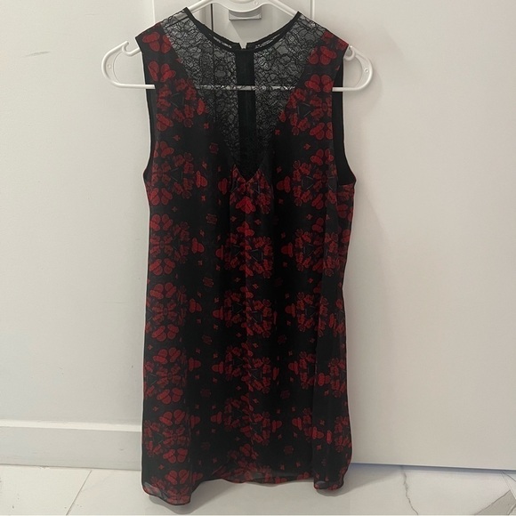Alice + Olivia Lotus Flower Printed Sleeveless Dress- Size 0; Like New - Picture 2 of 12